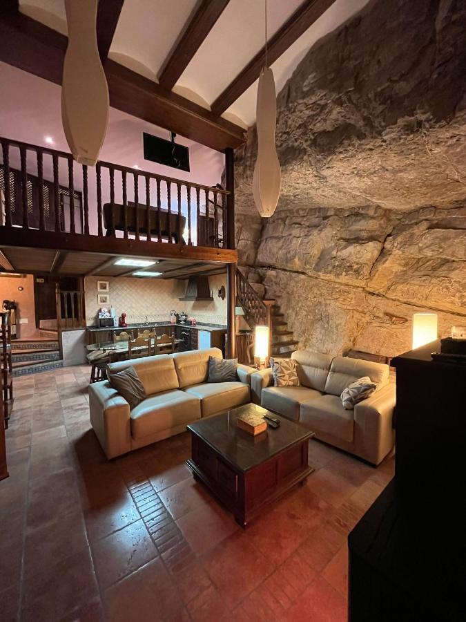 Casa De La Roca Apartment Albarracin